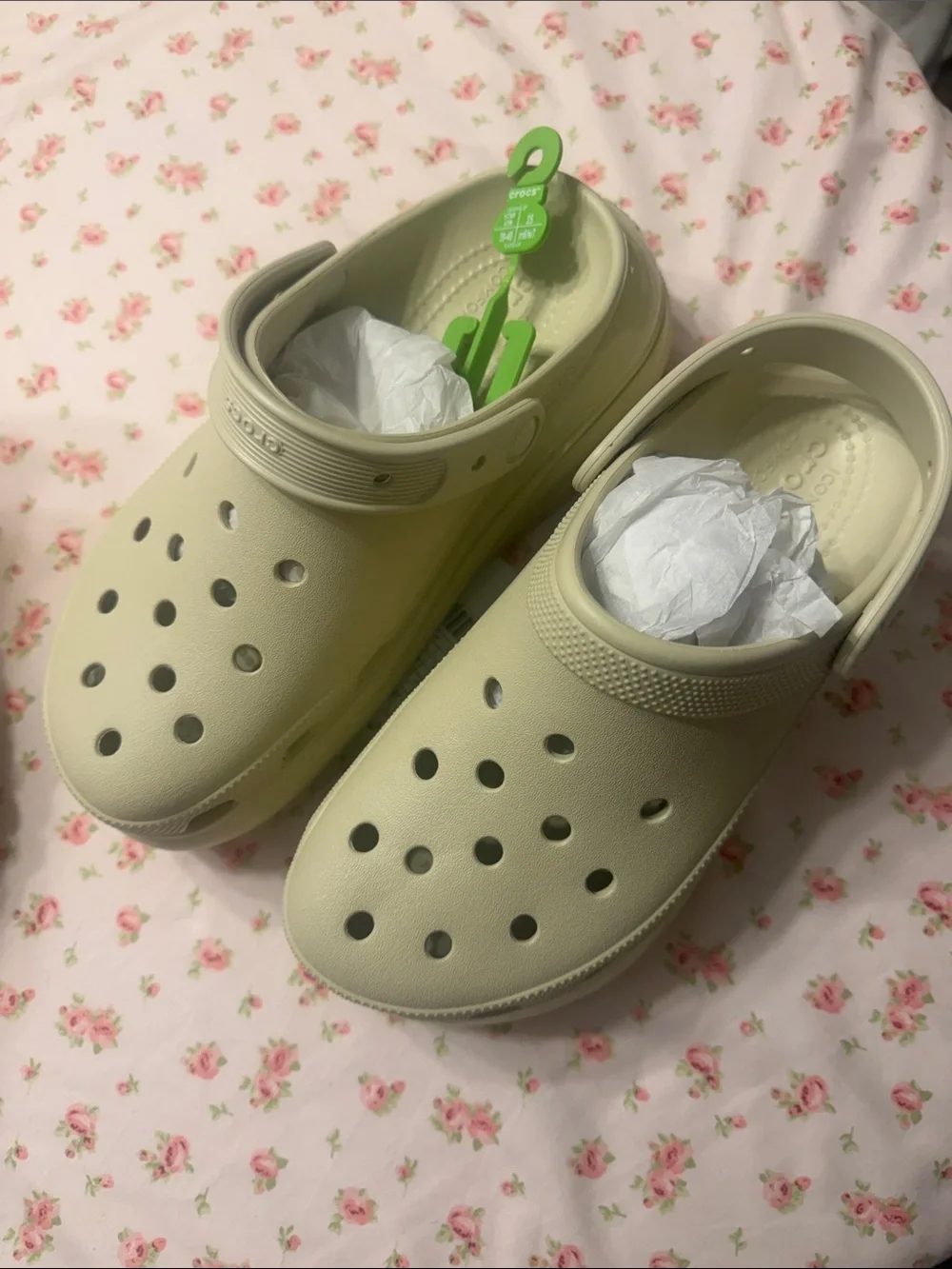 Mega Crush Crocs Bone Sz 9 wm NWT
